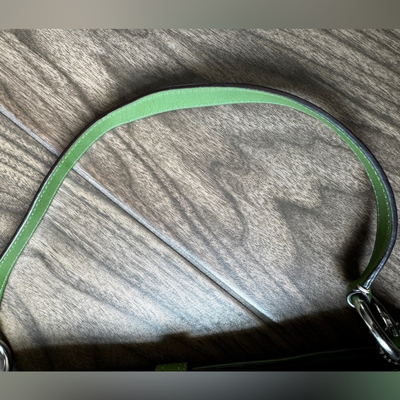 COACH Hampton Hobo 2008 - Picture 10 of 13